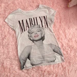 Marilyn Monroe shirt